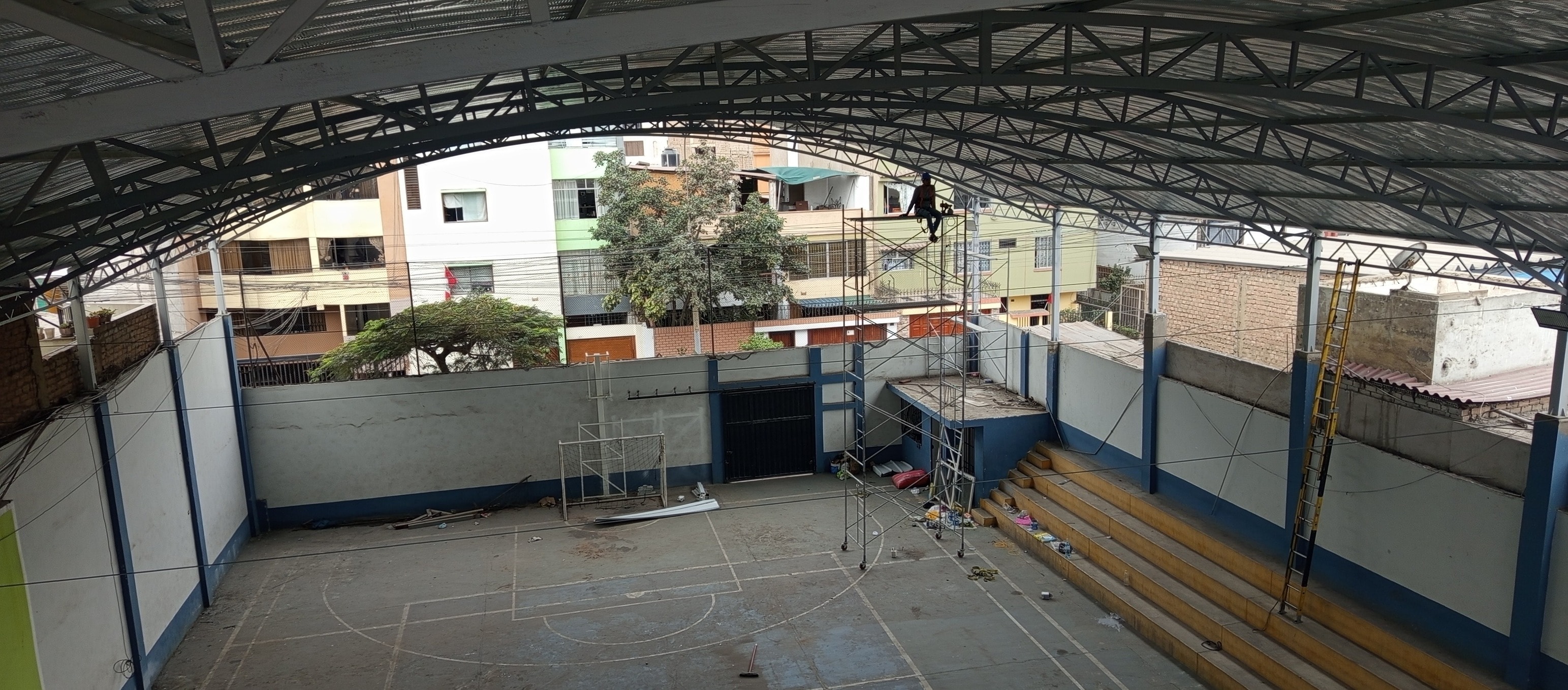 Techo parabólico - coliseo deportivo en construcción